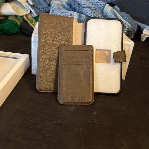 Phone case for iPhone 11 Pro Max - Picture 5 of 7